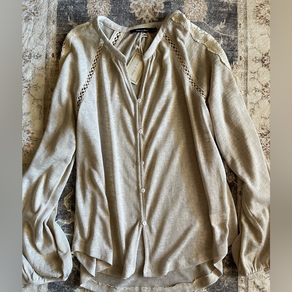 Doe and Rae Long Sleeve Blouse